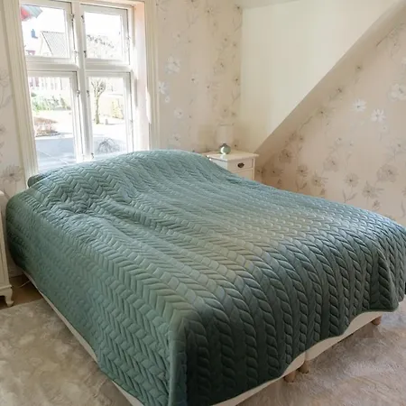 Unique Wooden House, Cozy Outdoor Area, Downtown Stavanger