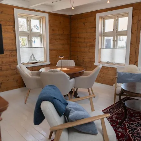 Unique Wooden House, Cozy Outdoor Area, Downtown Apartmán Stavanger