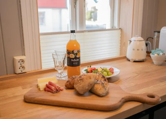 公寓 Unique Wooden House, Cozy Outdoor Area, Downtown *