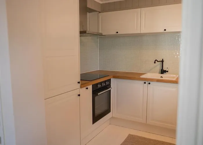 Unique Wooden House, Cozy Outdoor Area, Downtown * 斯塔万格